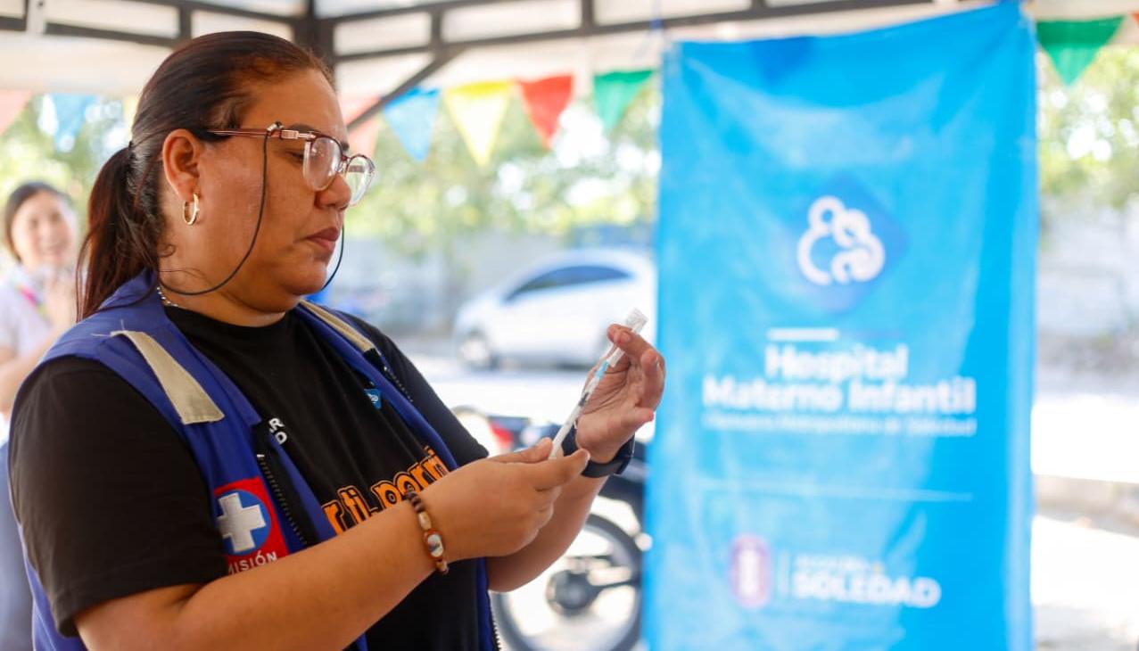 La Alcaldía ha dispuesto de zonas de vacunación contra el dengue y la fiebre amarilla. 