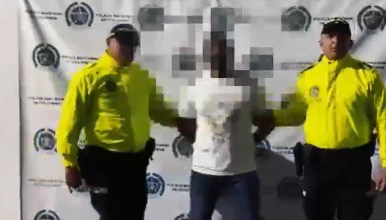 Alias 'El Cantante'.