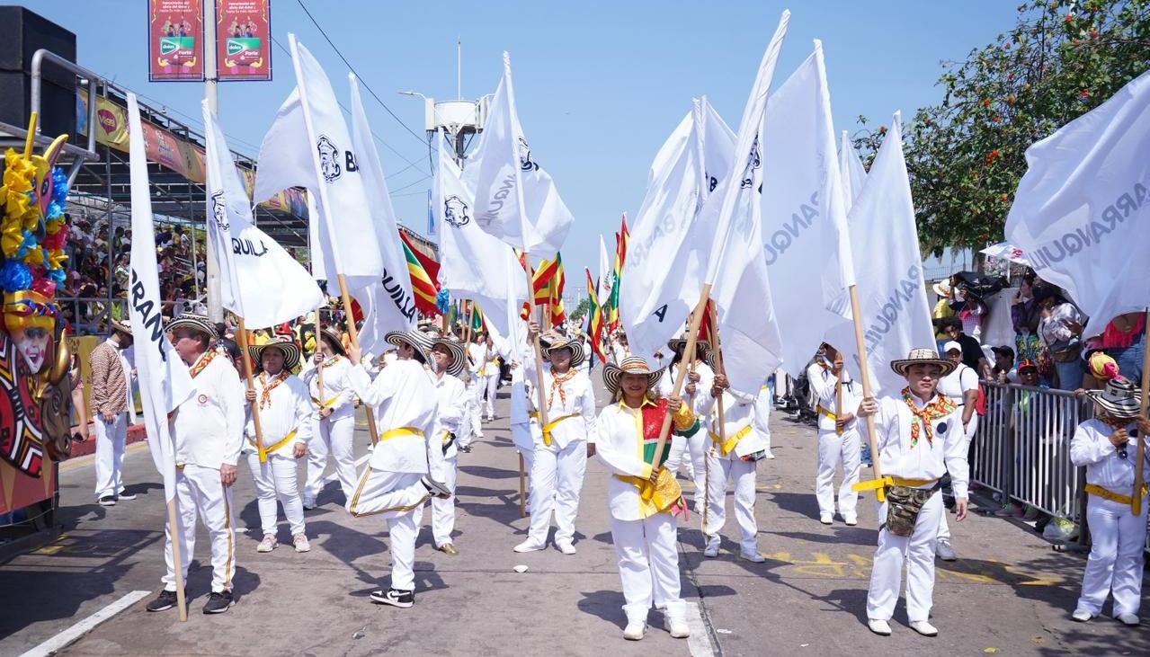 Grupo de la Alcaldía en la Batalla de Flores.
