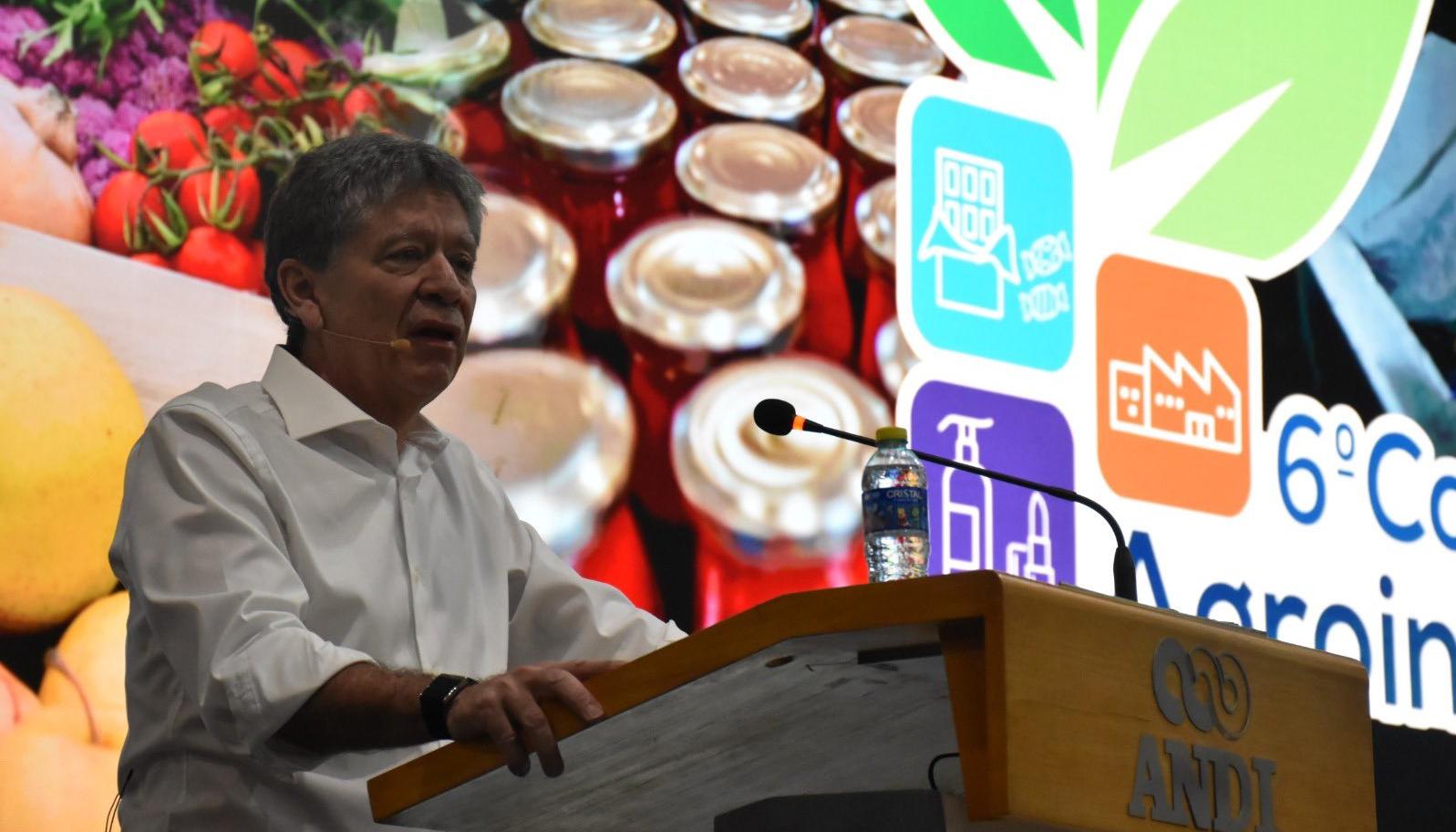 Bruce Mac Master, presidente de la Andi.