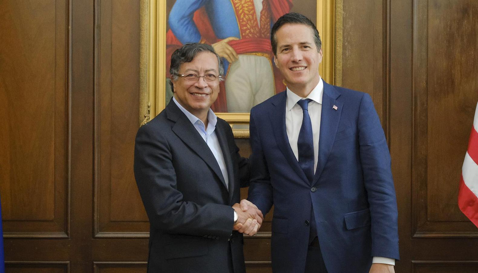 El Presidente Gustavo Petro y el senador estadounidense Bernie Moreno.