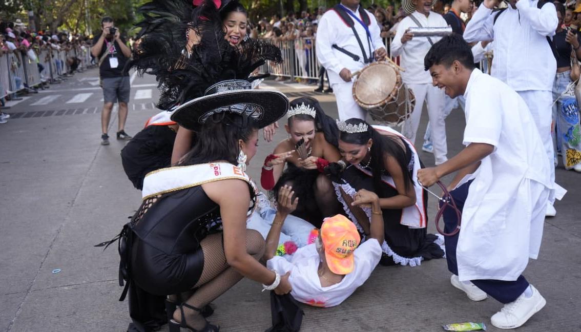 La viudas llorando a Joselito Carnaval.