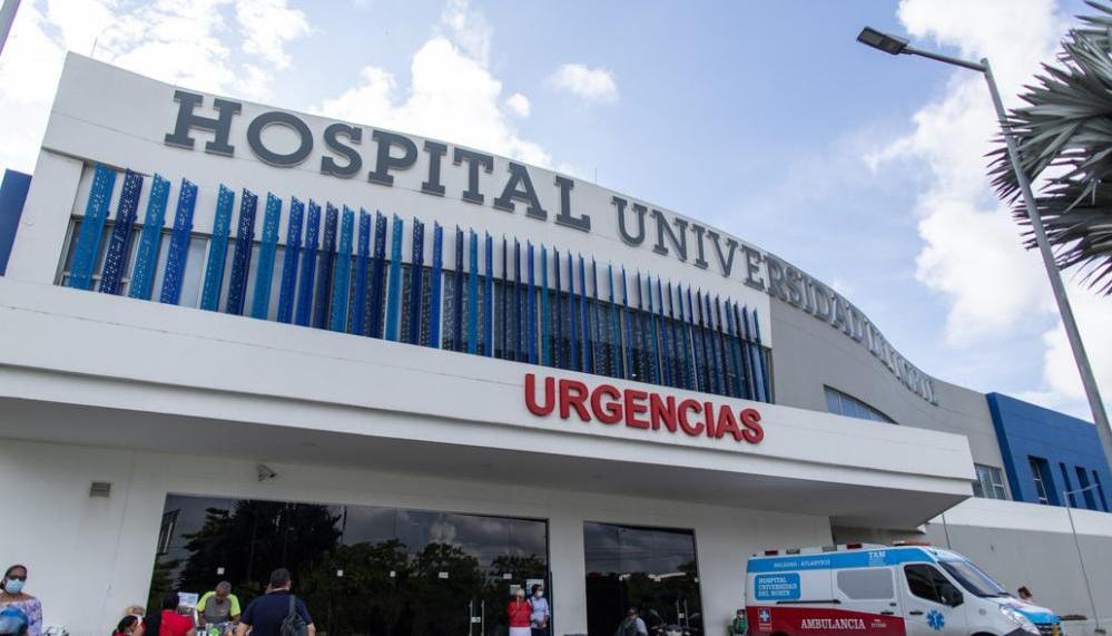 Uno de los turistas fue llevado al Hospital Universidad del Norte. 
