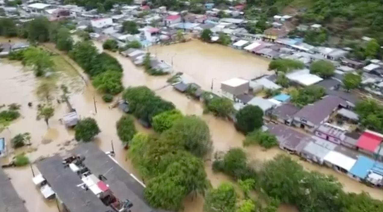 Inundaciones en Montecristo, Bolívar.