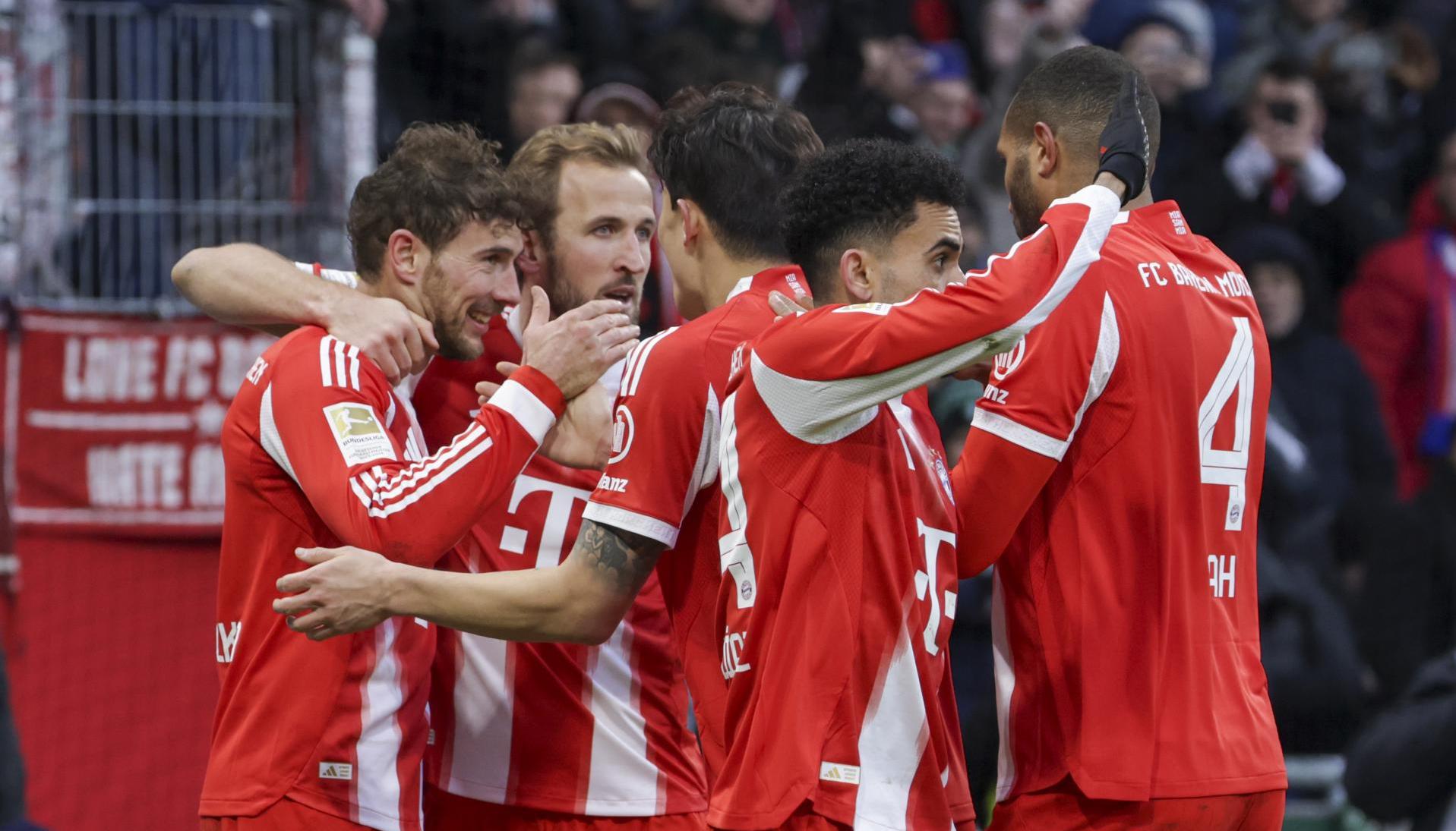 Leon Goretzka del Munich celebra 