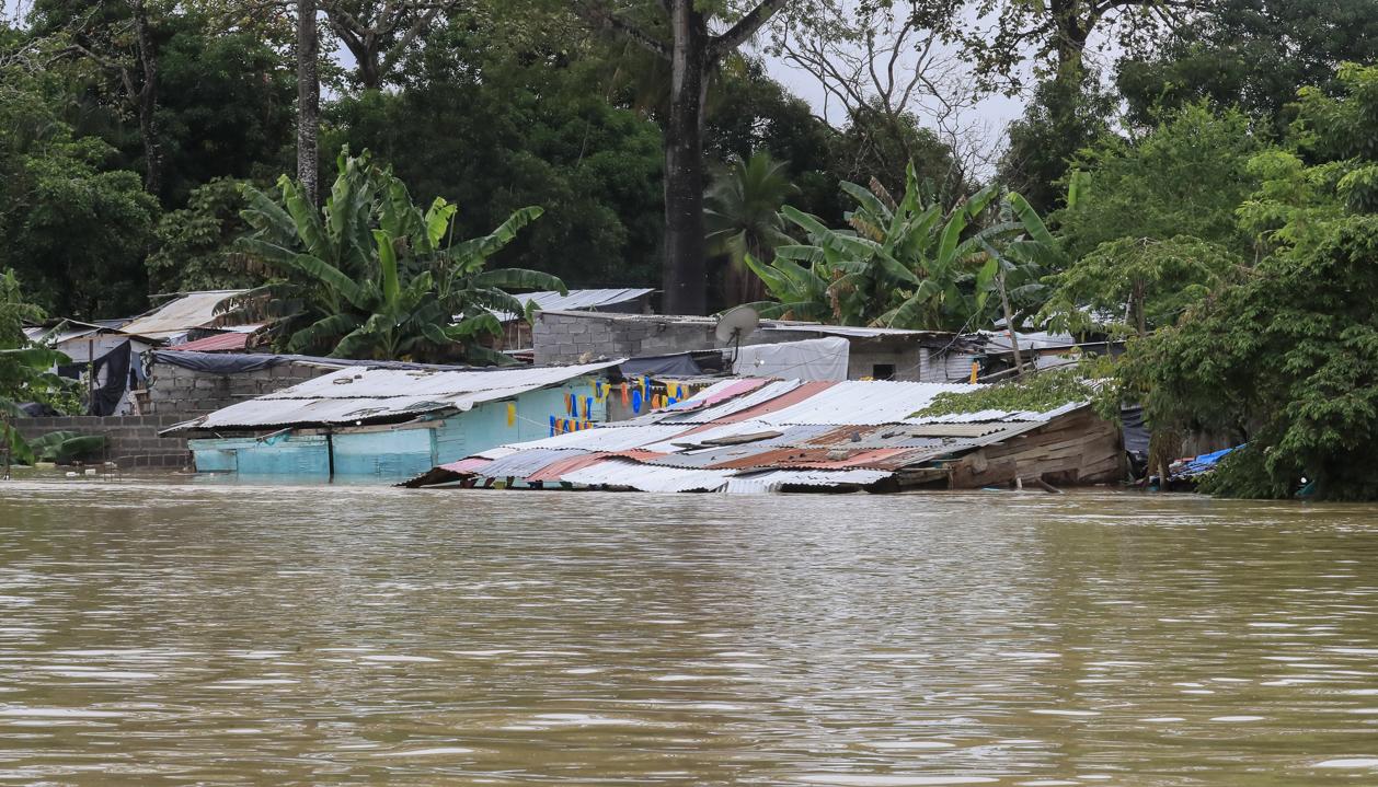 Inundación en el barrio Zarabanda, en Montería.