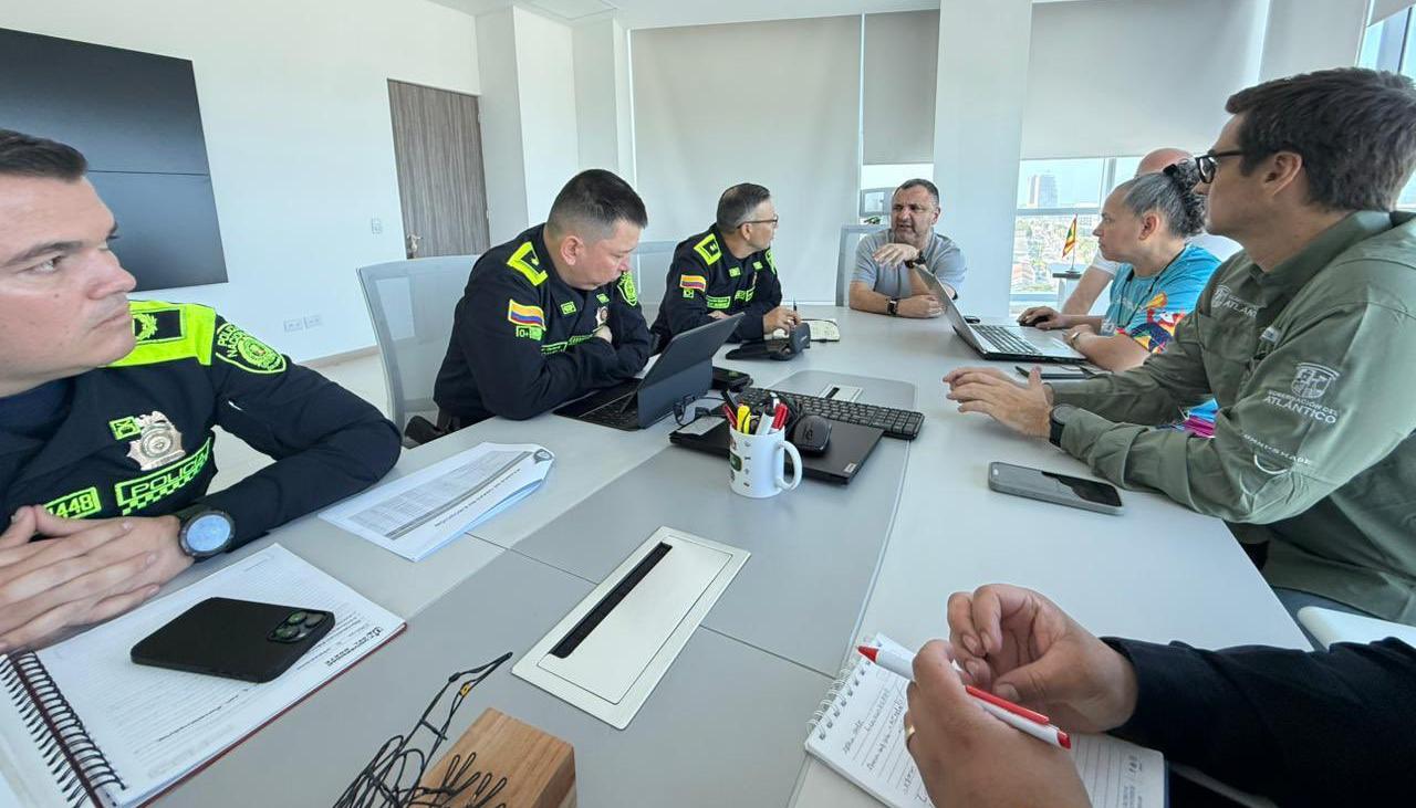 Reunión de seguridad de la Alcaldía y la Policía.