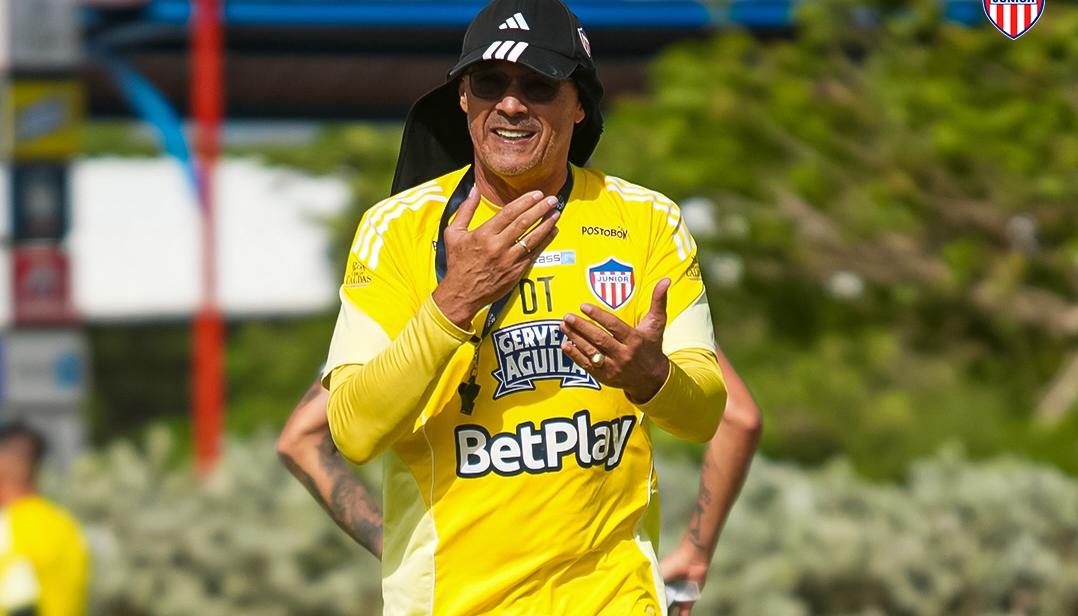 El uruguayo Alfredo Arias, técnico del Junior. 