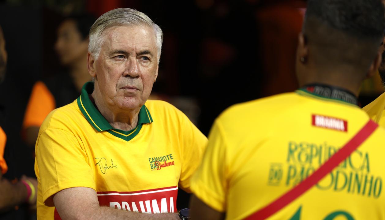 El técnico de Brasil, Carlo Ancelotti, durante el Carnaval de Sao Paulo. 
