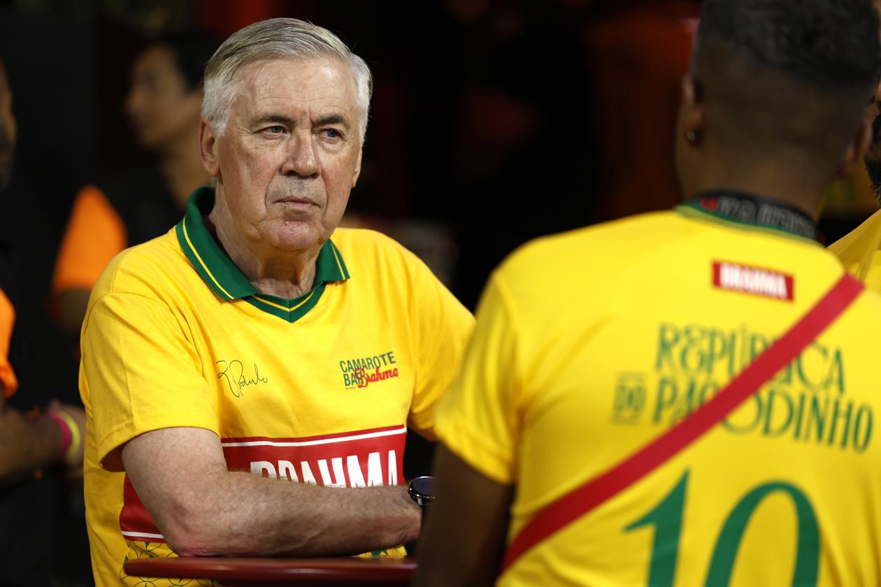 El técnico de Brasil, Carlo Ancelotti, durante el Carnaval de Sao Paulo. 