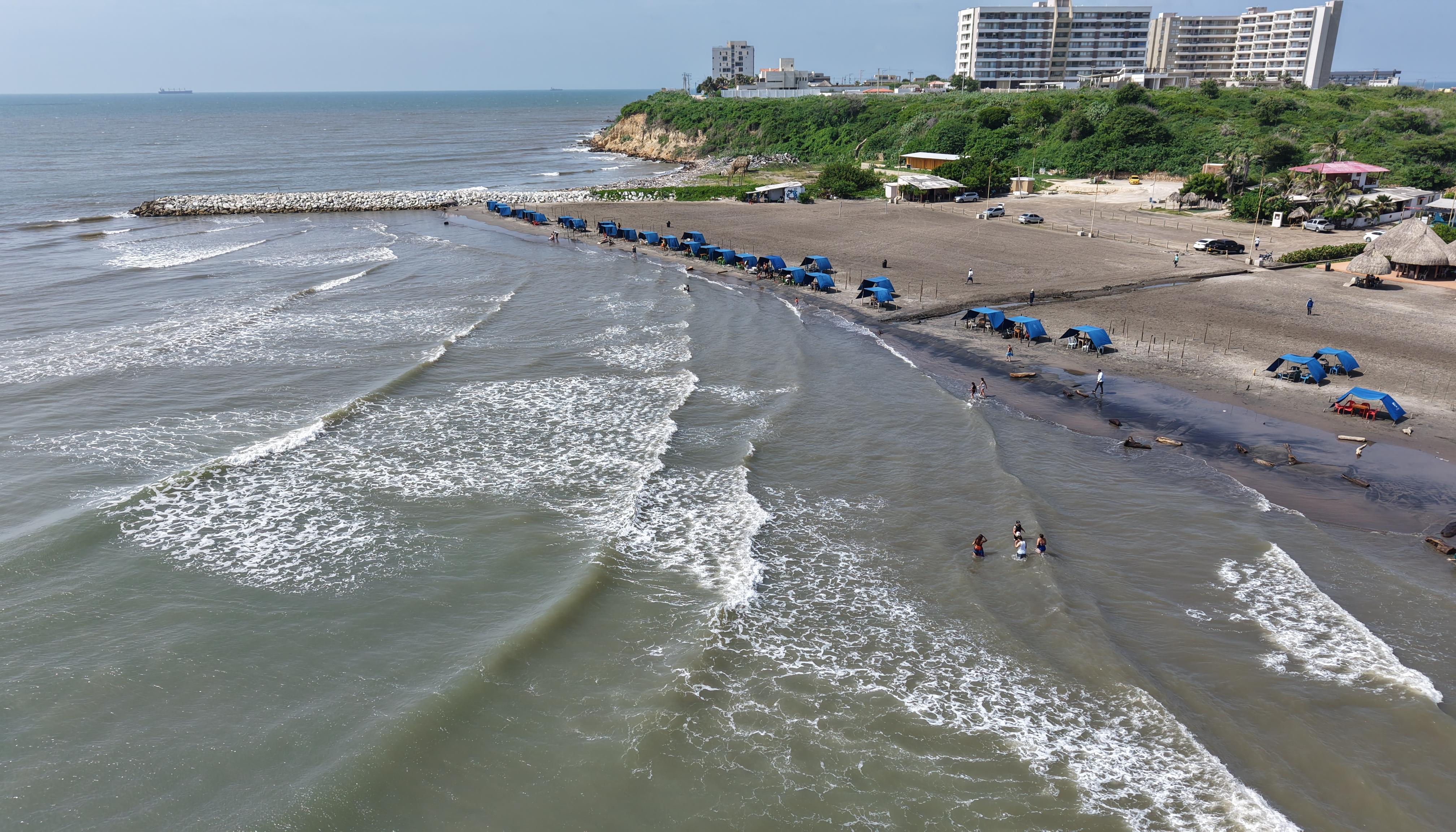 Se prohibió el ingreso de bañistas a las playas. 