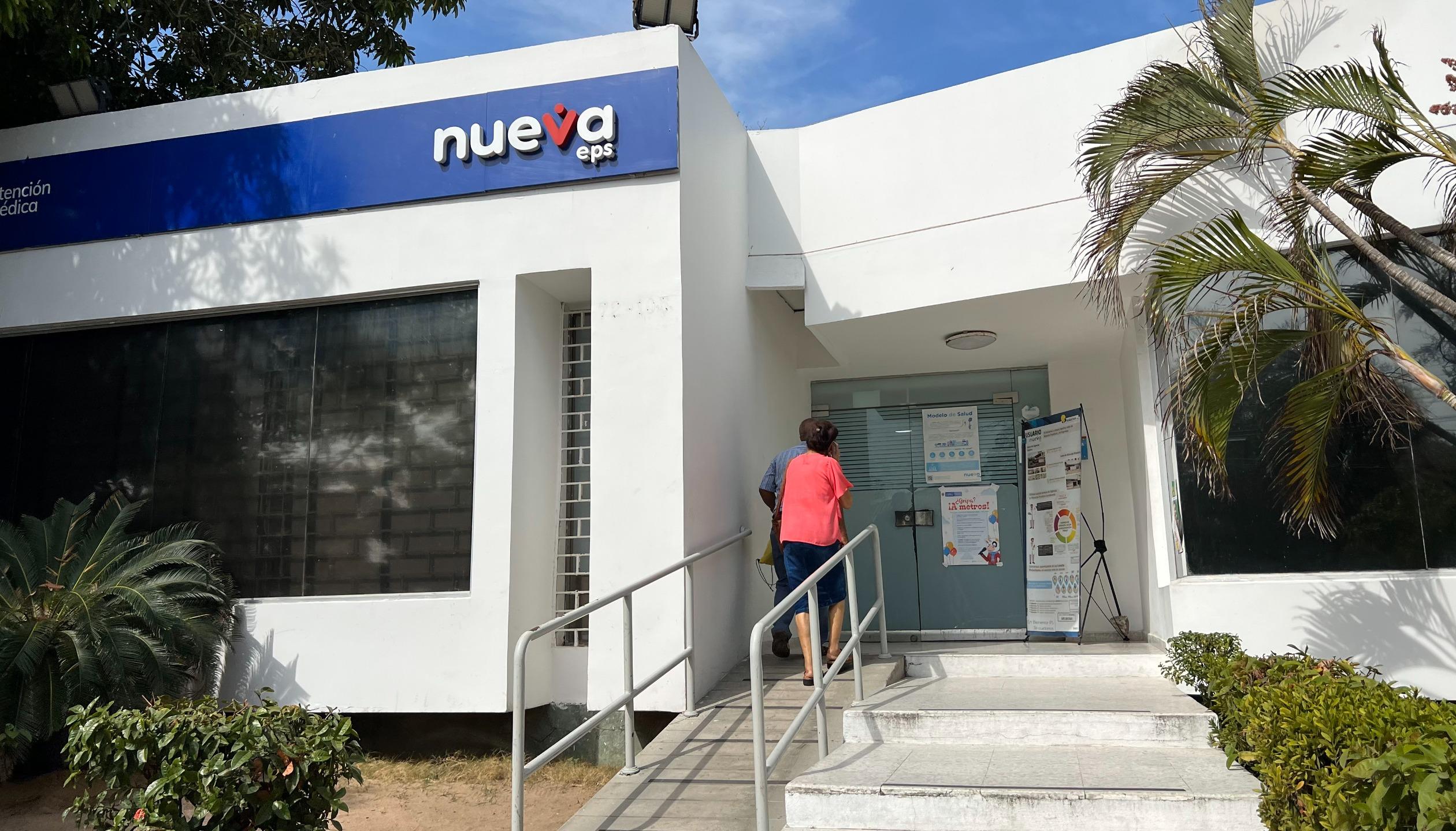 Fachada de la Nueva EPS. 