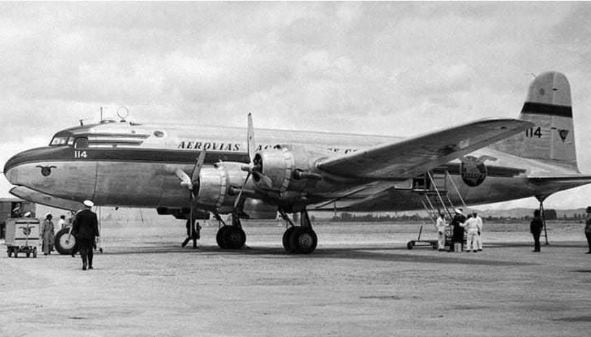 El avión Douglas, DC 4 de Avianca posteriormente accidentado.