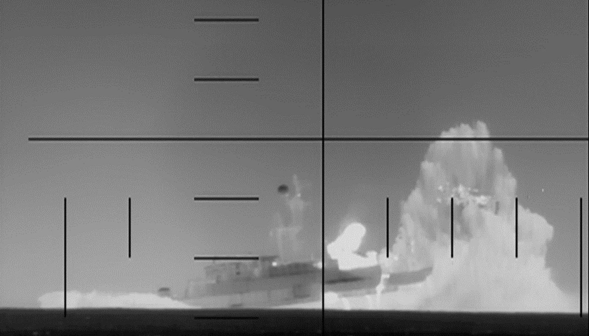 Ataque a buque de guerra iraní.