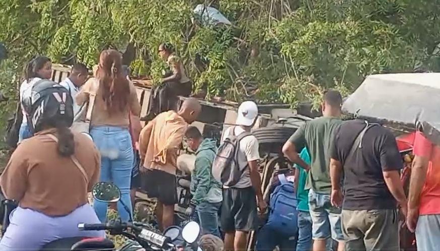 Accidente en la vía Oriental.