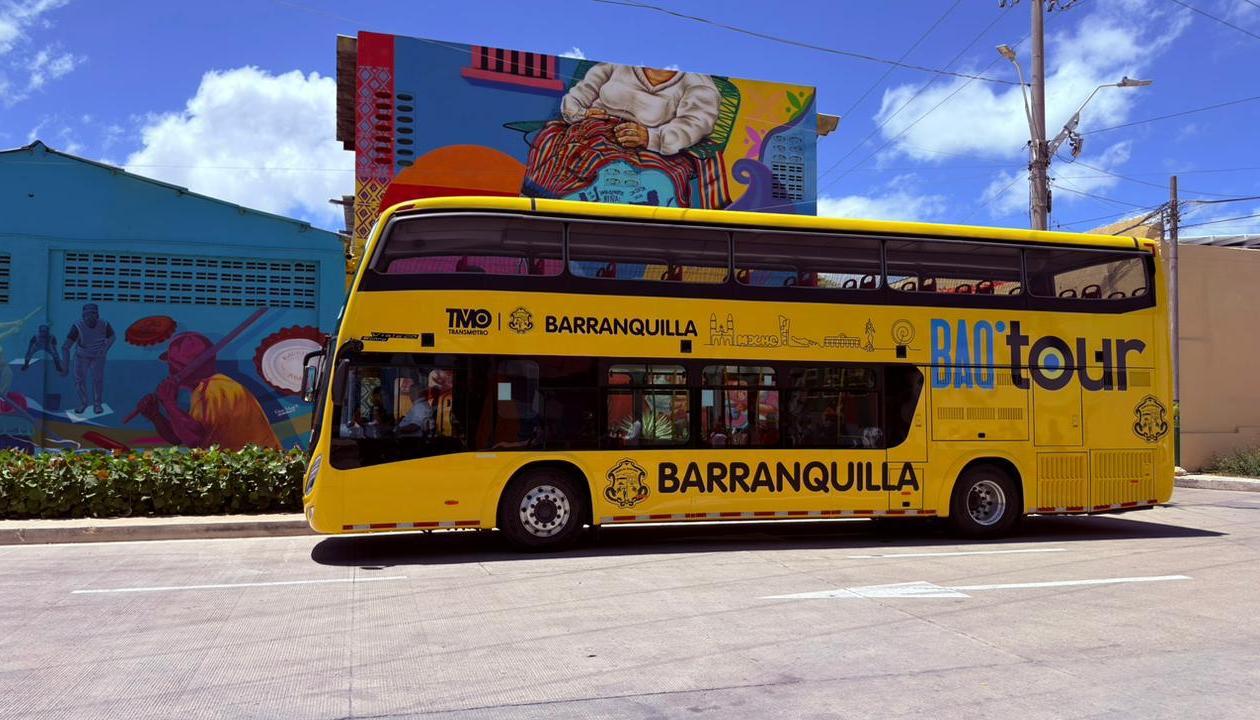 Bus turístico 'BaqTour'.
