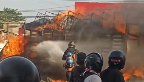 Incendio de vehículo.