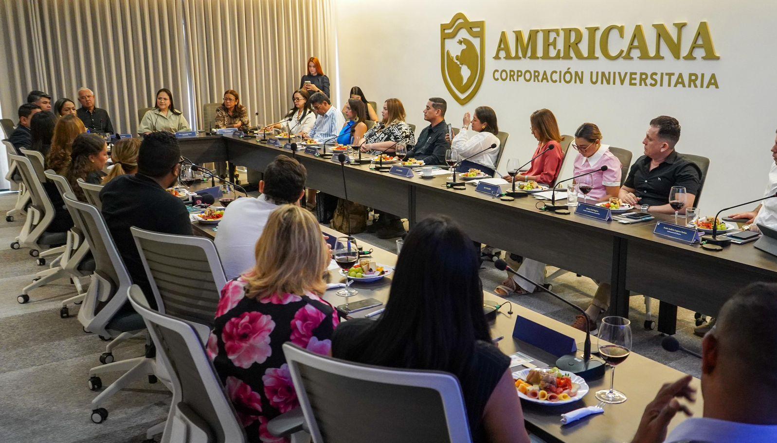 La Corporación Universitaria Americana recibió la acreditación del Ministerio de Educación.