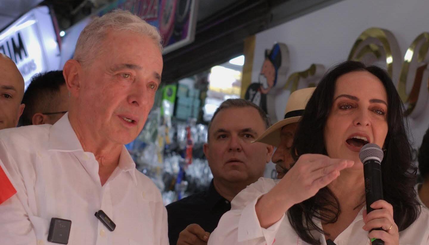 María Fernanda Cabal y Álvaro Uribe