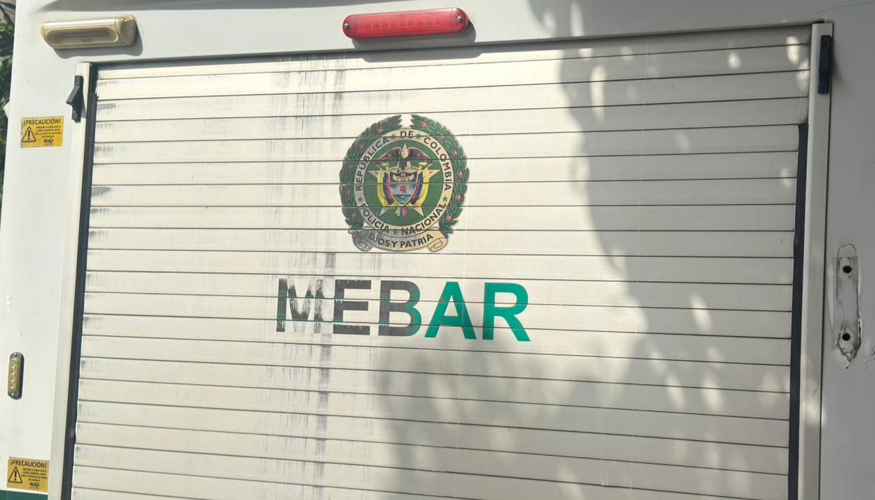 Mebar.