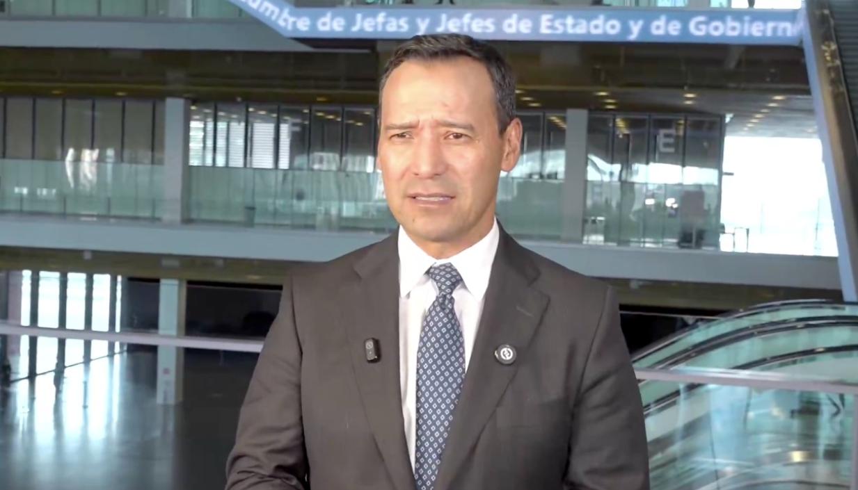 Pedro Sánchez, ministro de Defensa. 