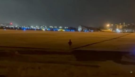 Momento en el que el niño ingresa a la pista.