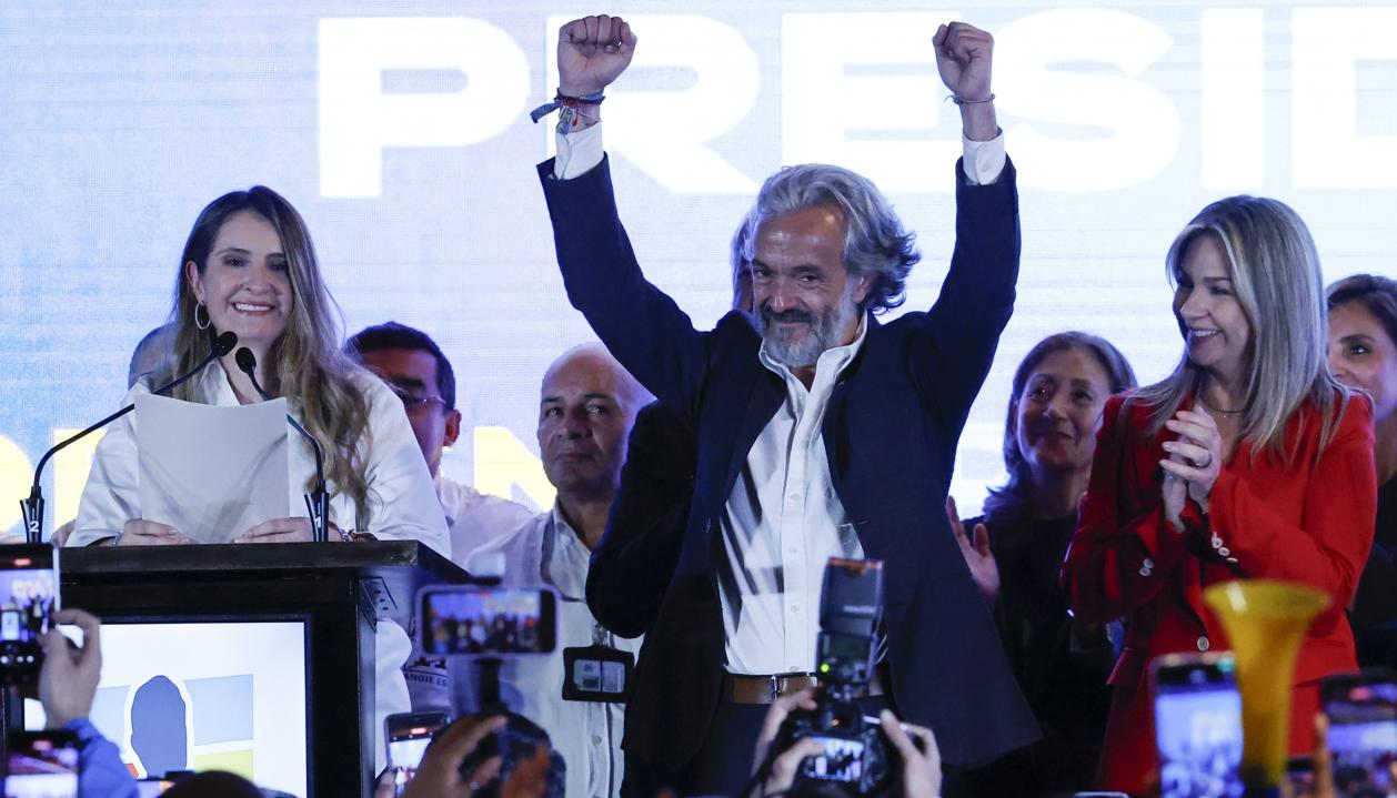 Paloma Valencia y Juan Daniel Oviedo.