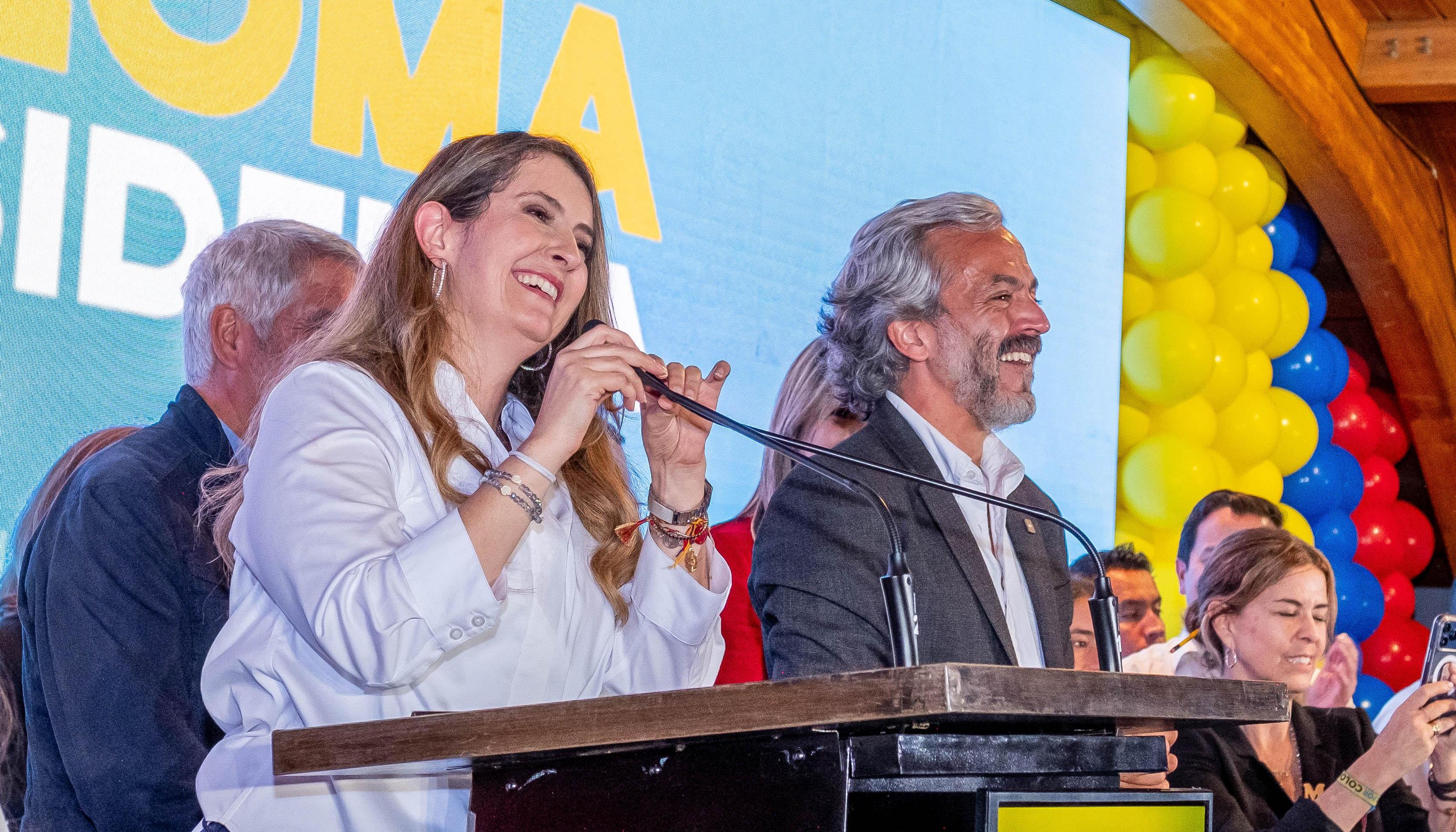 Paloma Valencia y Juan Daniel Oviedo.