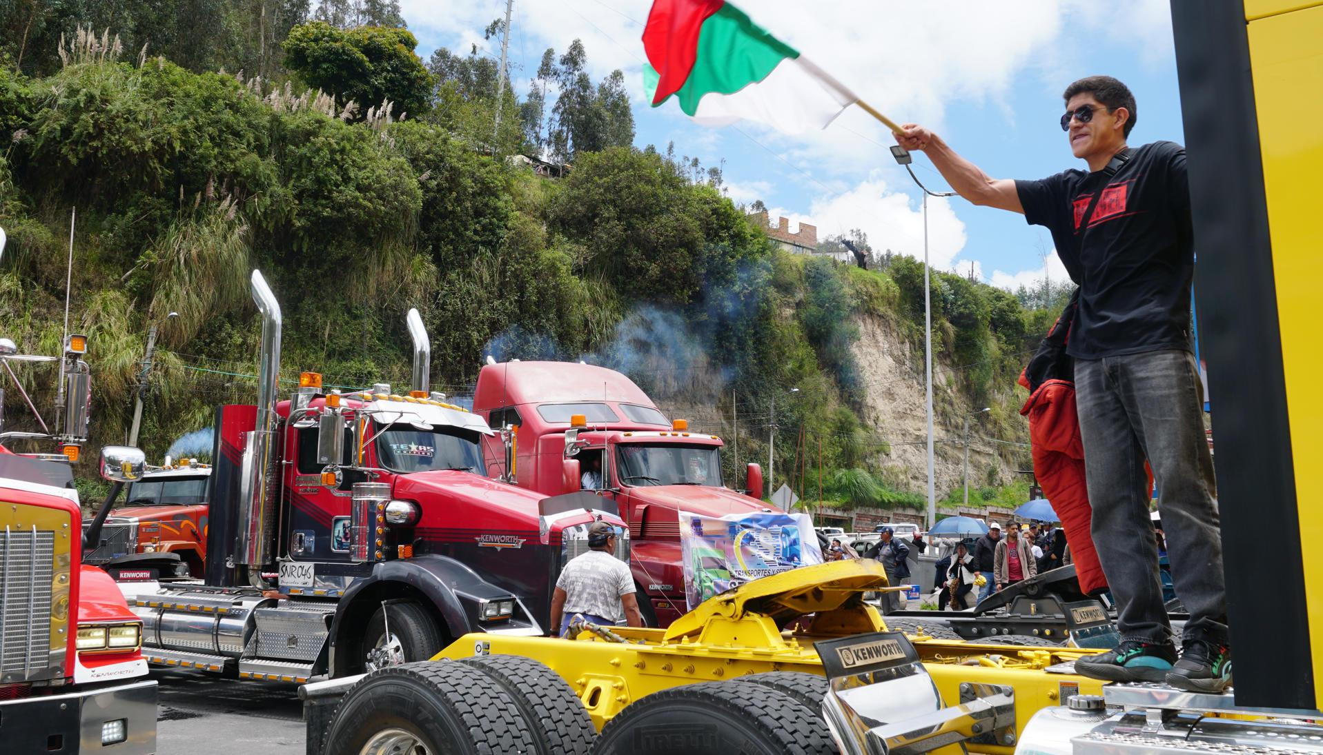 Protesta este lunes, en el puente internacional de Rumichaca 