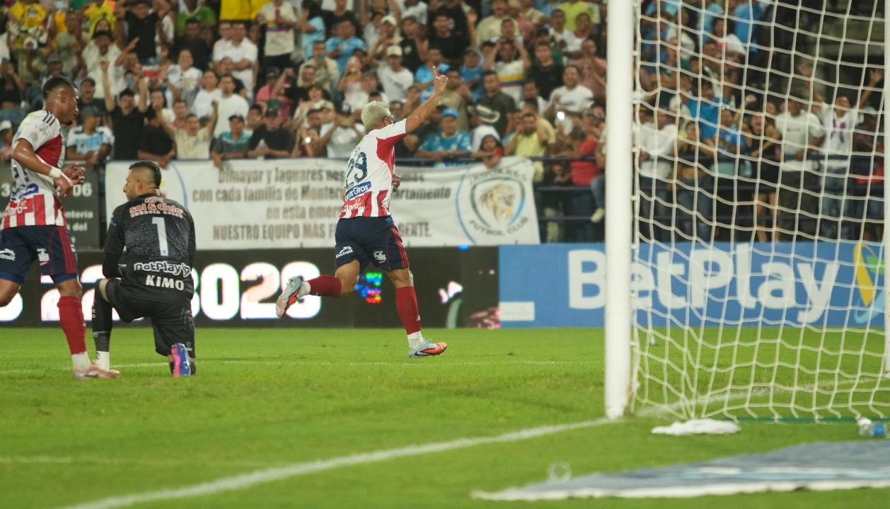 Teo Gutiérrez festejando el segundo gol de Junior.