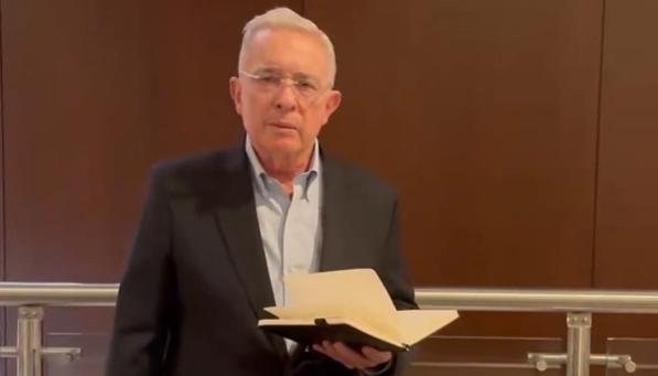 El expresidente Álvaro Uribe Vélez.