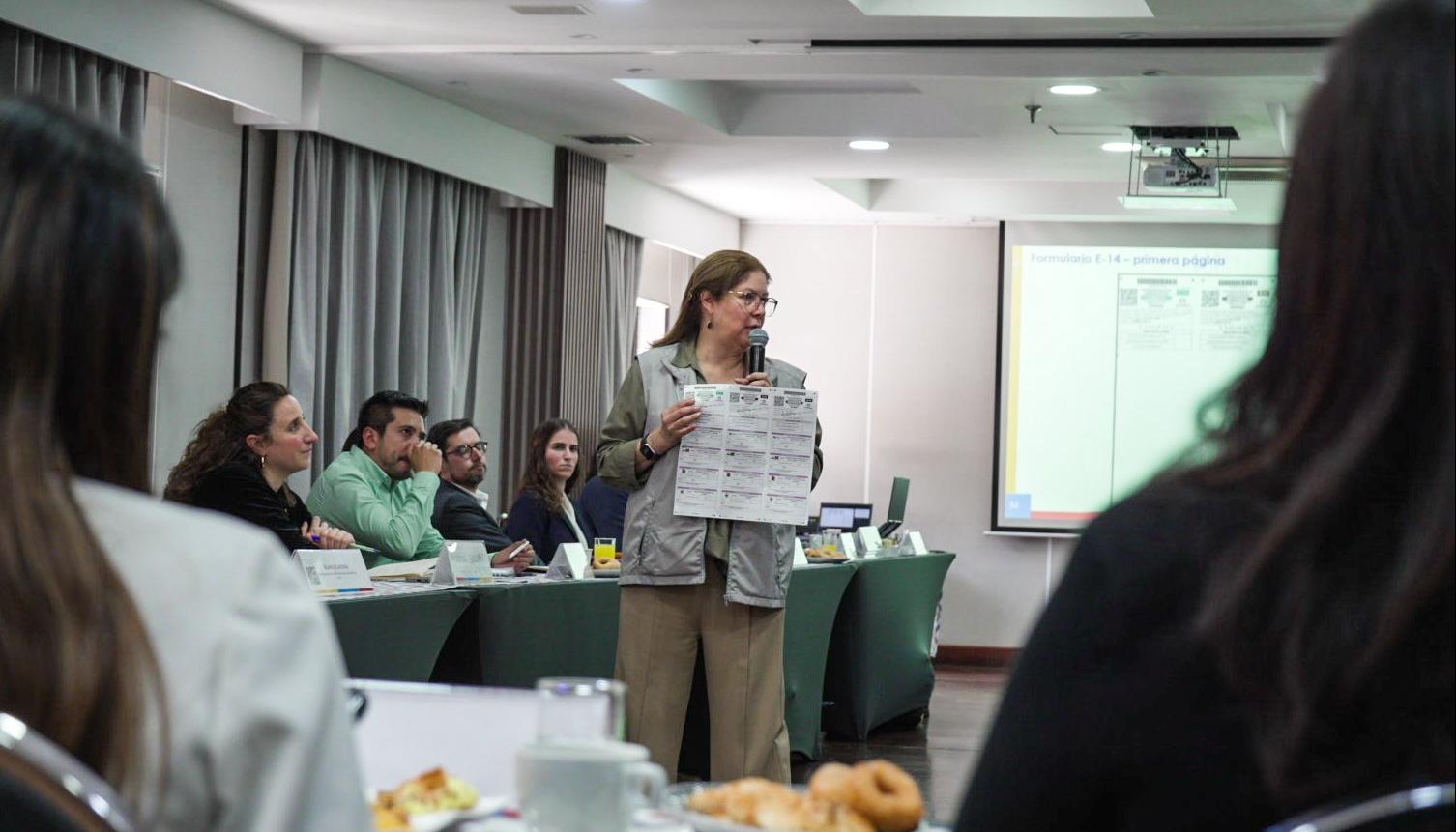 Alejandra Barrios, directora de la MOE. 