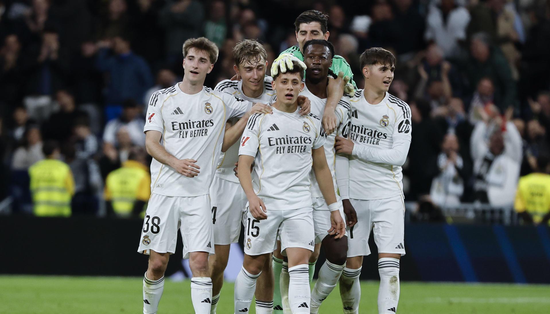 Jugadores del Real Madrid celebrando uno de los goles.