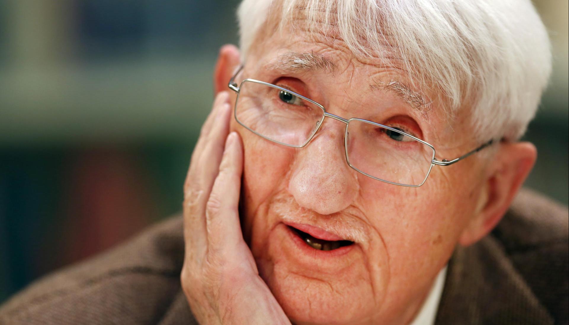 Filósofo alemán Jürgen Habermas (q. e. p. d.)