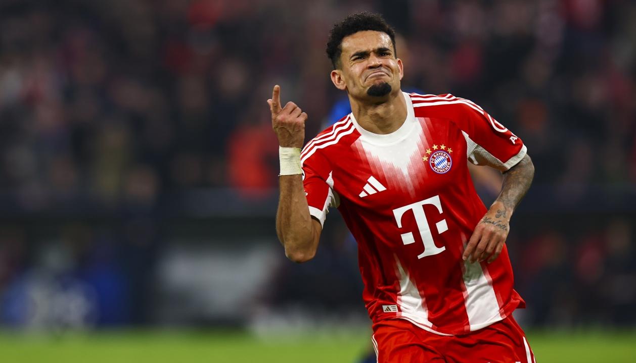 Luis Díaz celebra tras marcar su gol ante el Atalanta, cuarto del Bayern.