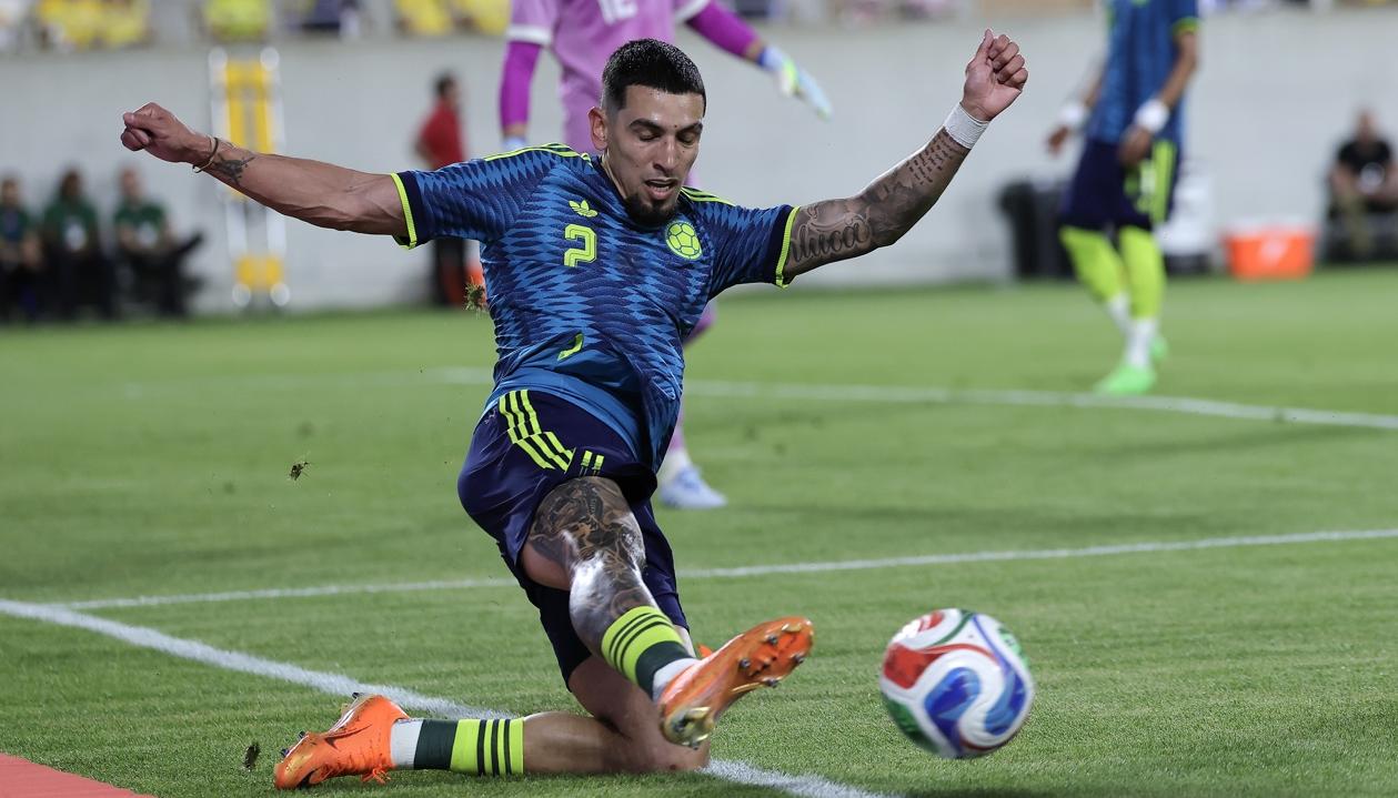 Daniel Muñoz, lateral derecho de la Selección Colombia. 