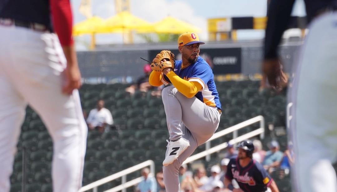 Luis Patiño fue el abridor de Colombia y el pitcher perdedor.