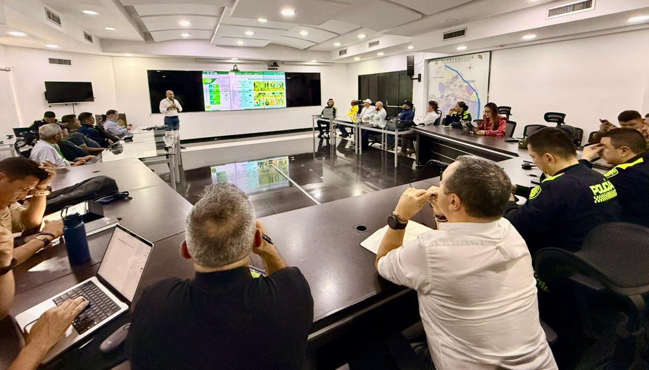 Reunión de seguridad entre las autoridades y comerciantes de Barranquilla. 
