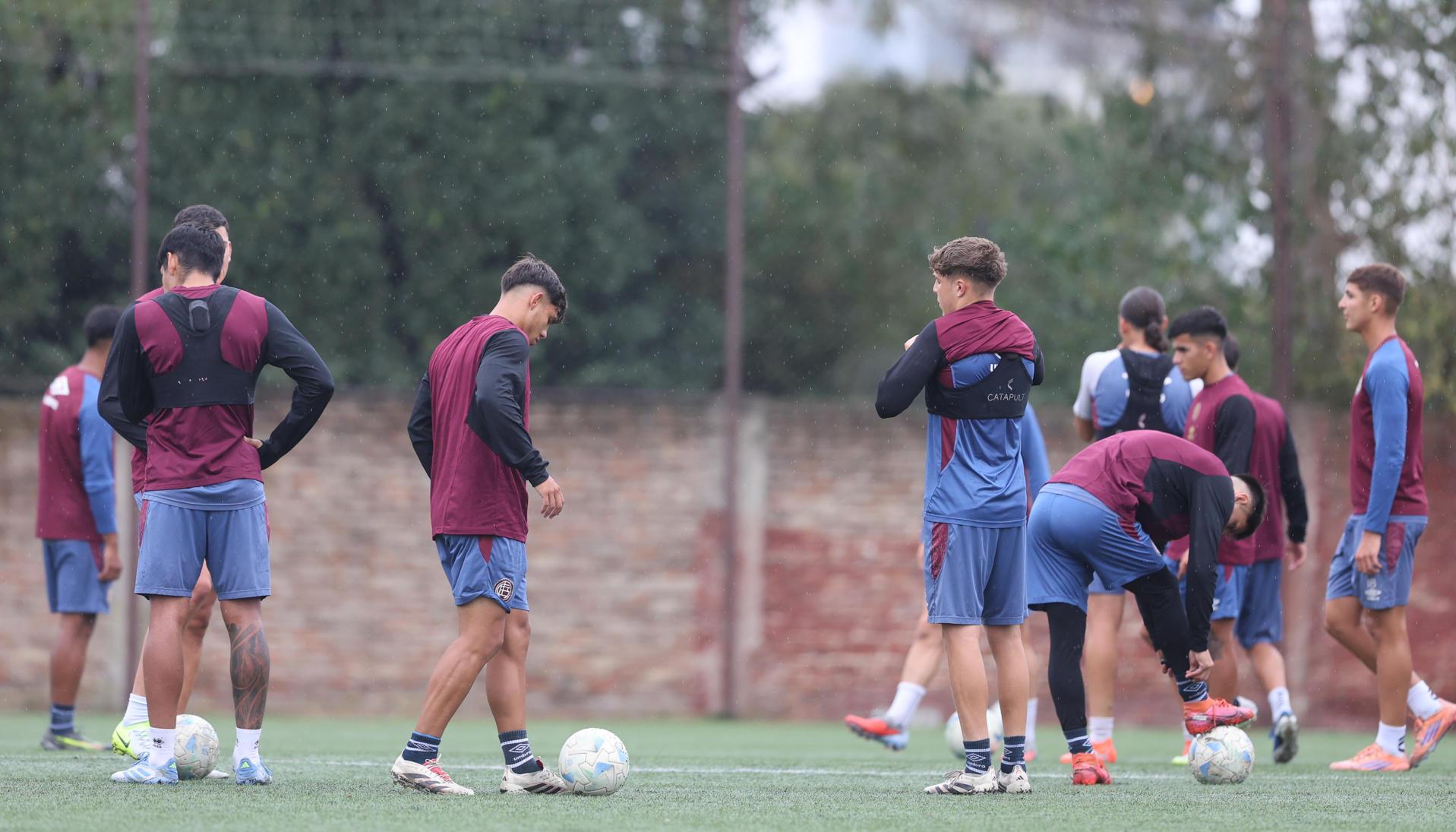 Entrenamiento del fútbol argentino.