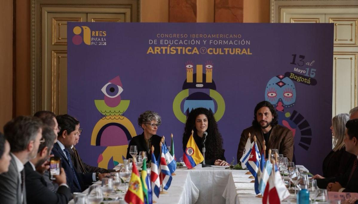 Ministra de las Culturas Yannai Kadamani 