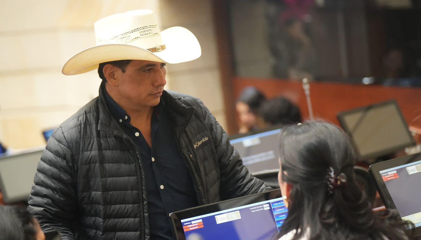 El senador Alirio Barrera.