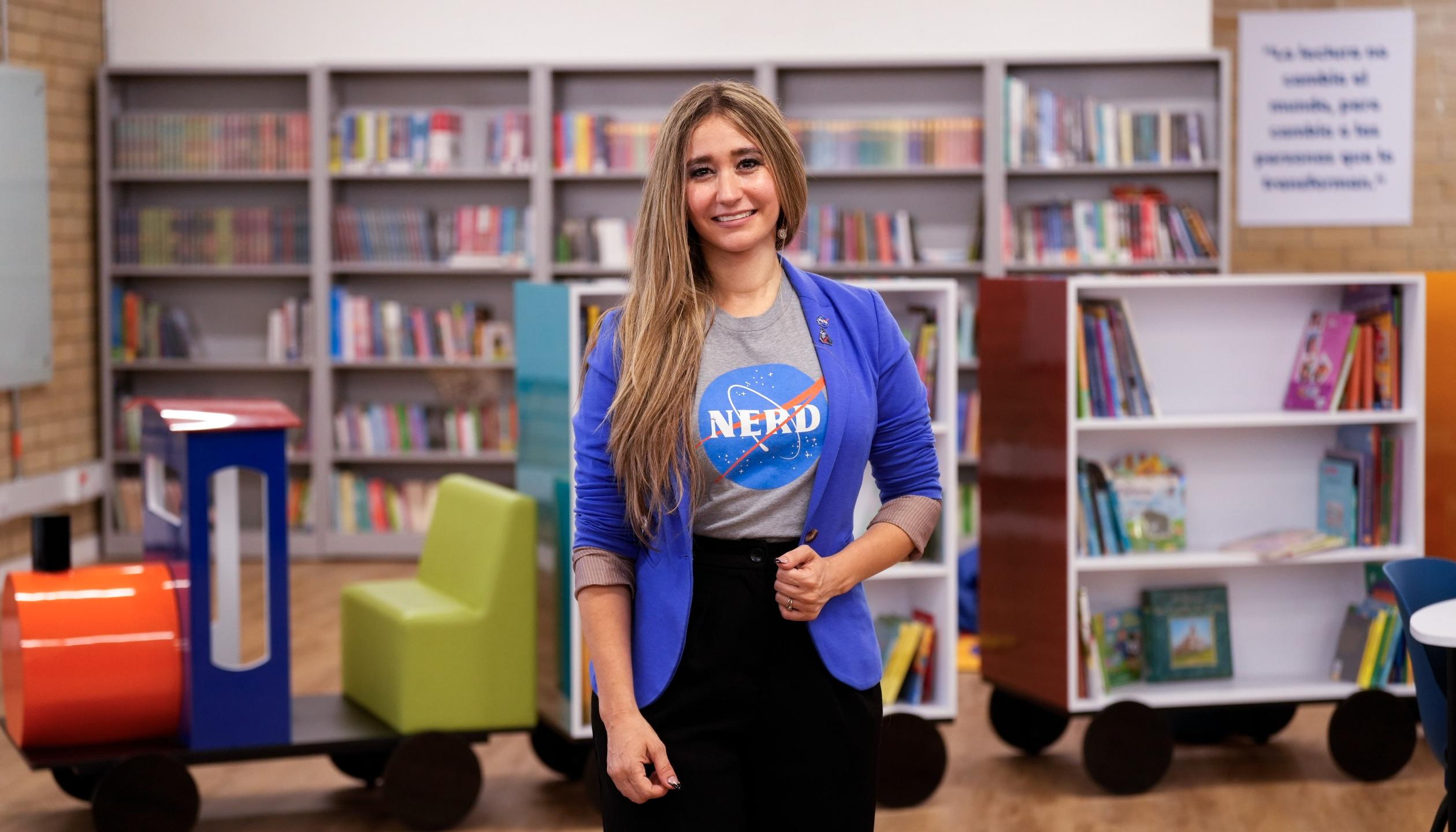 Alma Stephanie Tapia, ingeniera aeroespacial vinculada a la NASA. 
