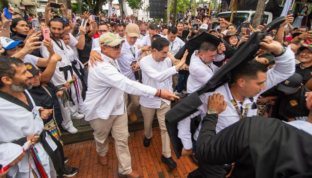 El candidato presidencial Iván Cepeda.