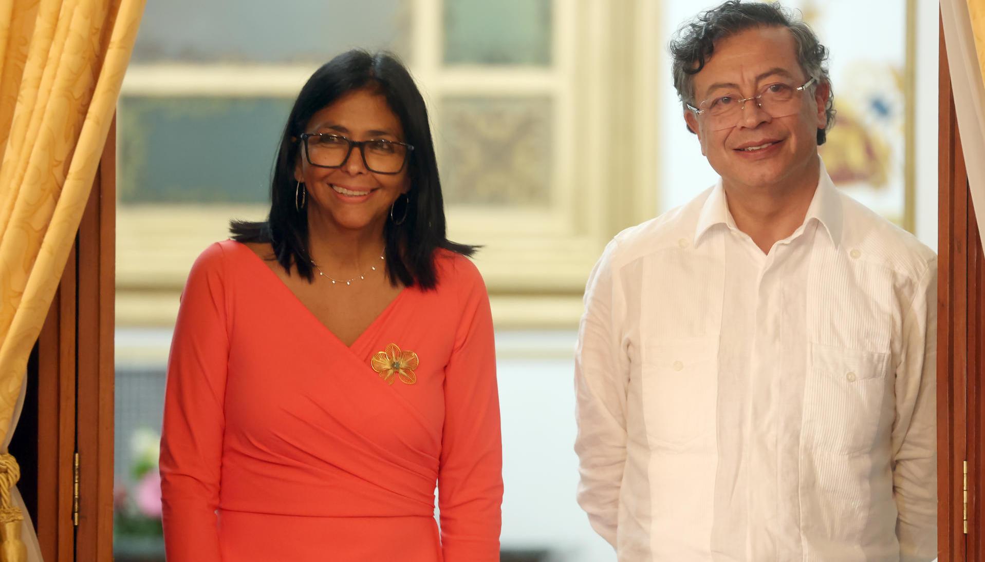  Delcy Rodríguez y Gustavo Petro