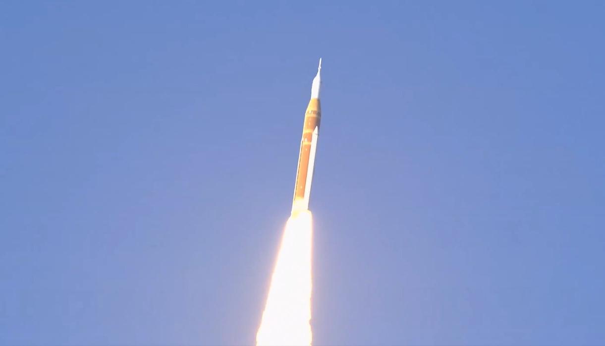 Despegue del Artemis II.