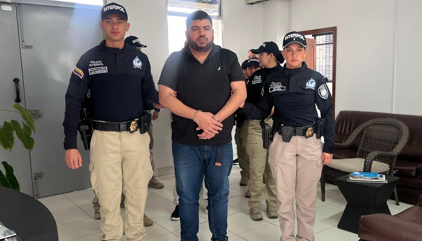 Kevin Simón López Barros en el proceso de extradición a Estados Unidos. 