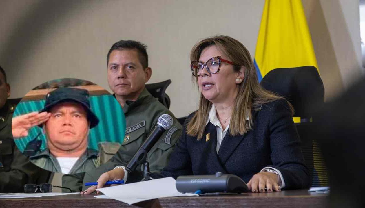 Alias 'Calarcá' y la Fiscal Luz Adriana Camargo.