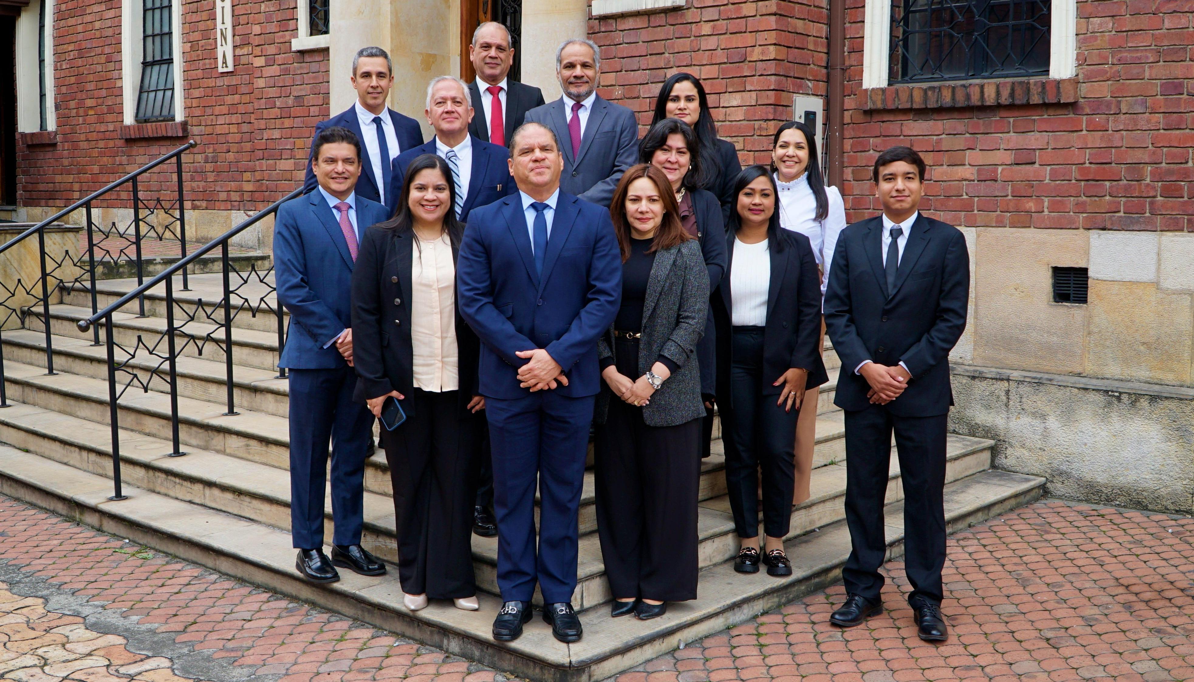 Representantes de la Universidad de la Costa.
