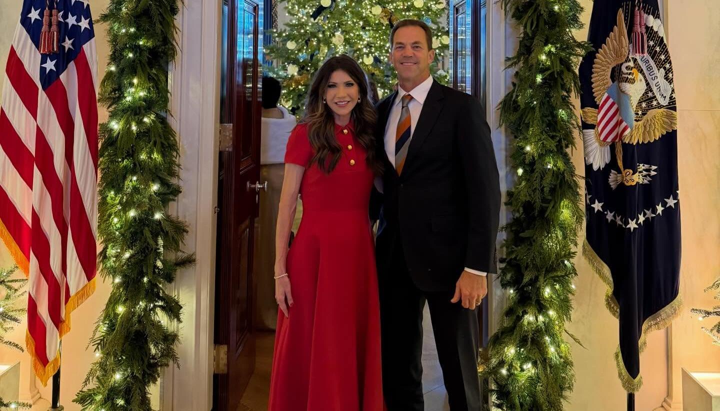 Kristi Noem y Byron Noem.