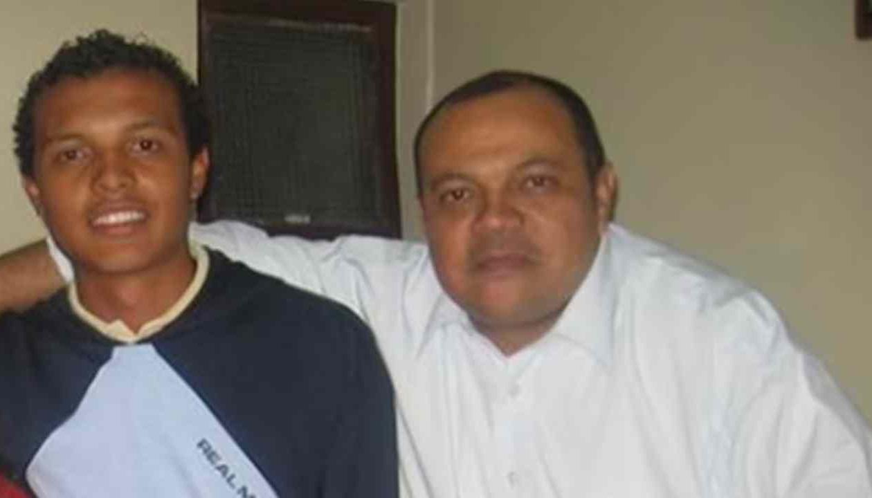 Luis Andrés Colmenares y su padre Luis Alonso Colmenares.